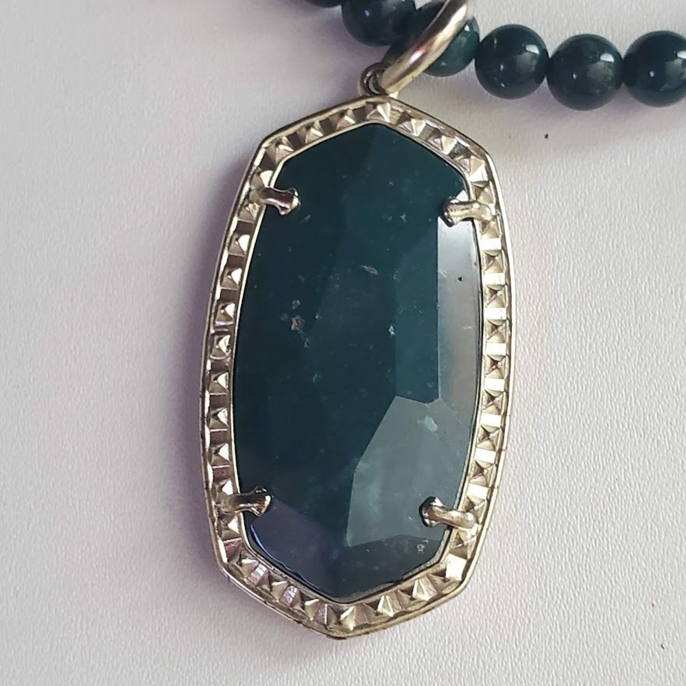 Kendra Scott Marlowe Long Beaded Necklace Dark Green Pale Gold Tone - Picture 6 of 8